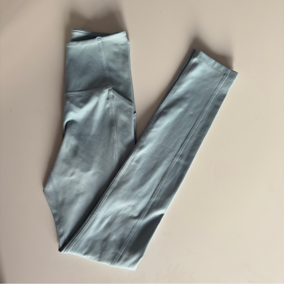 Girlfriend Collective Compressive Pocket blue Legging - Picture 2 of 9